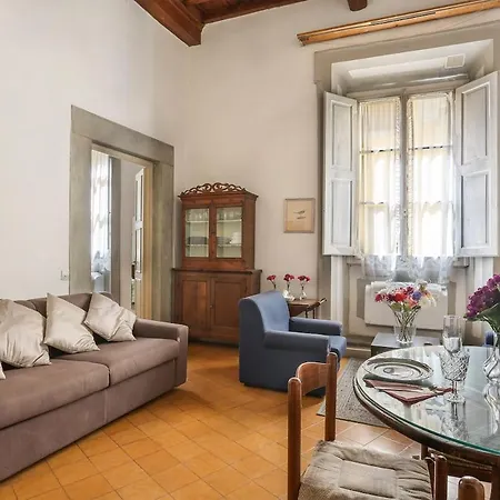 Apartment Borgo 6 Florence