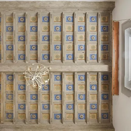 Santa Croce Apartman *